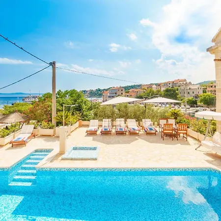 Vicko فيلة سومارتين